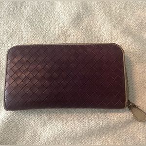 Bottega Veneta Women’s Vintage Nappa Intrecciato Zip Around Wallet